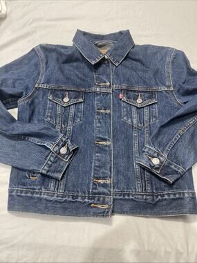 Levi’s Women’s Trucker Jacket Small Dark Wash